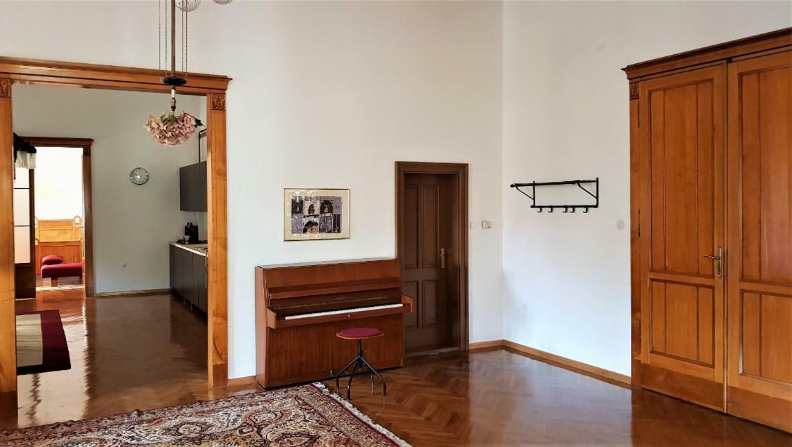 Luxury Apartment In The Heart Of Varaždin Екстериор снимка